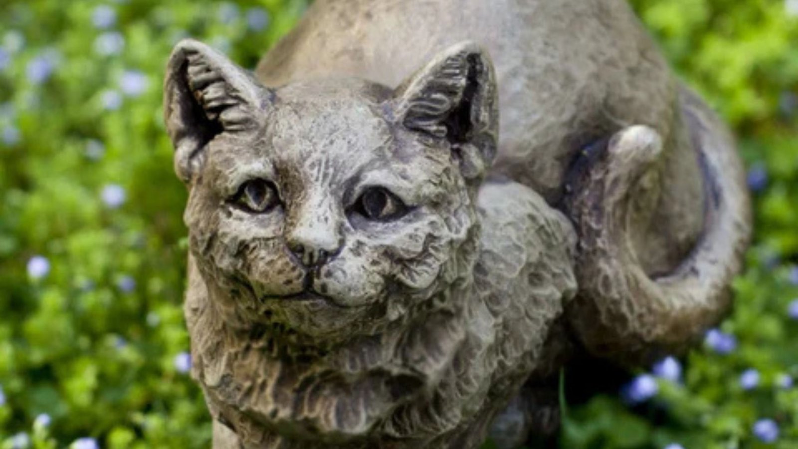 Animal Statues for Nature-Themed Gardens