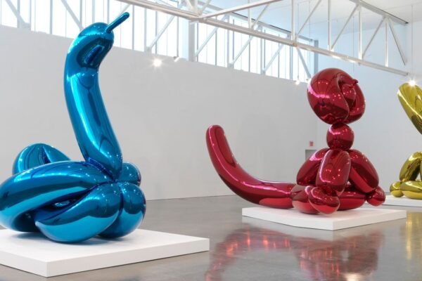 Best Modern Statues by Contemporary Artists