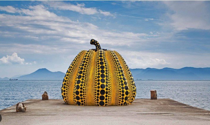 Famous Public Art Installations Around the World