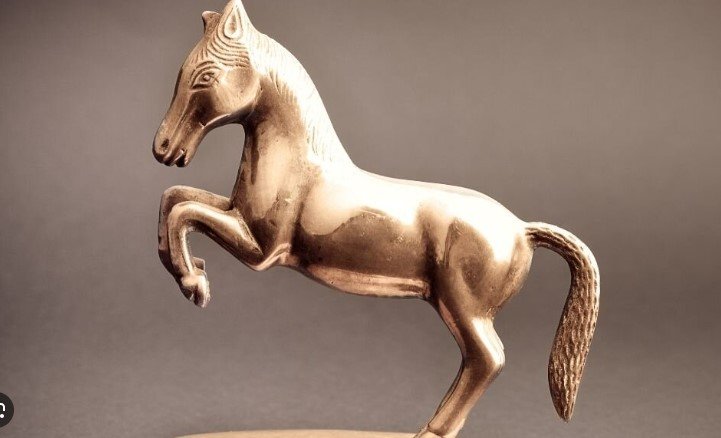 How Artists Create Details in Bronze Sculptures