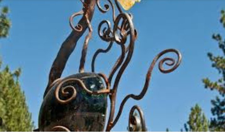 How to Preserve Steel Sculptures from Rust and Damage