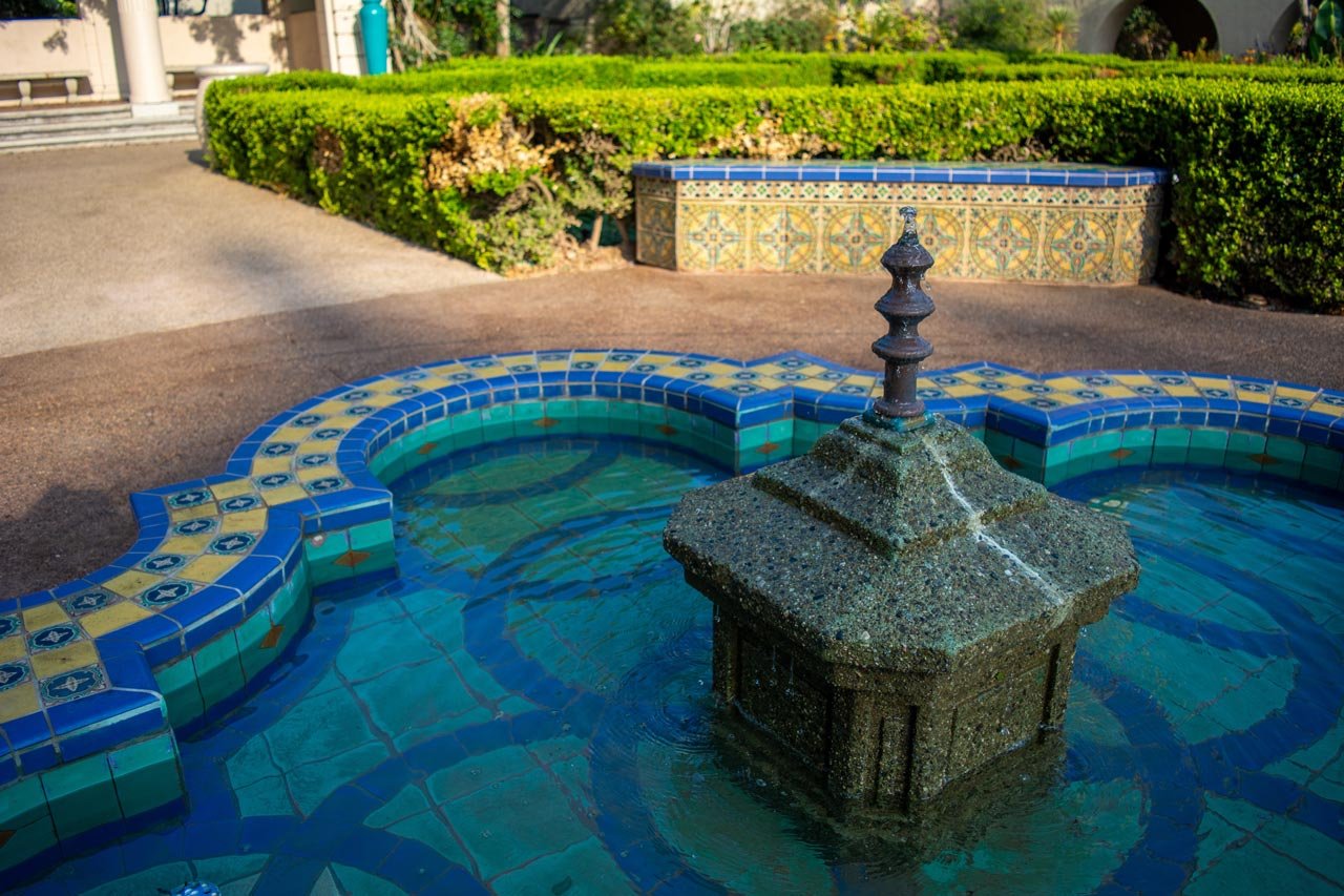 How to Prevent Water Loss in Outdoor Fountains