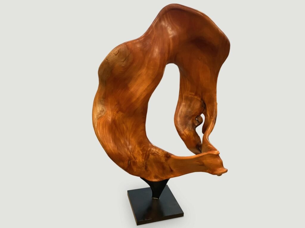 Top Minimalist Statues for Modern Design