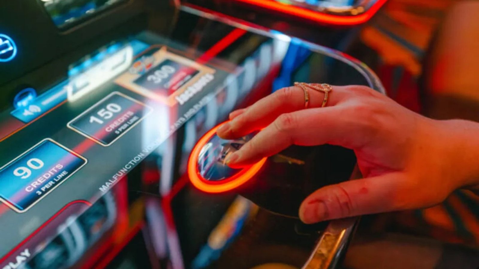 Casino Strategy Myths Debunked at The Pokies